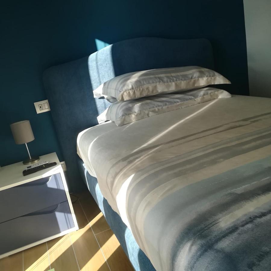 V I P Suites Cielo Stellato On Concordia Sea Salerno Exterior foto