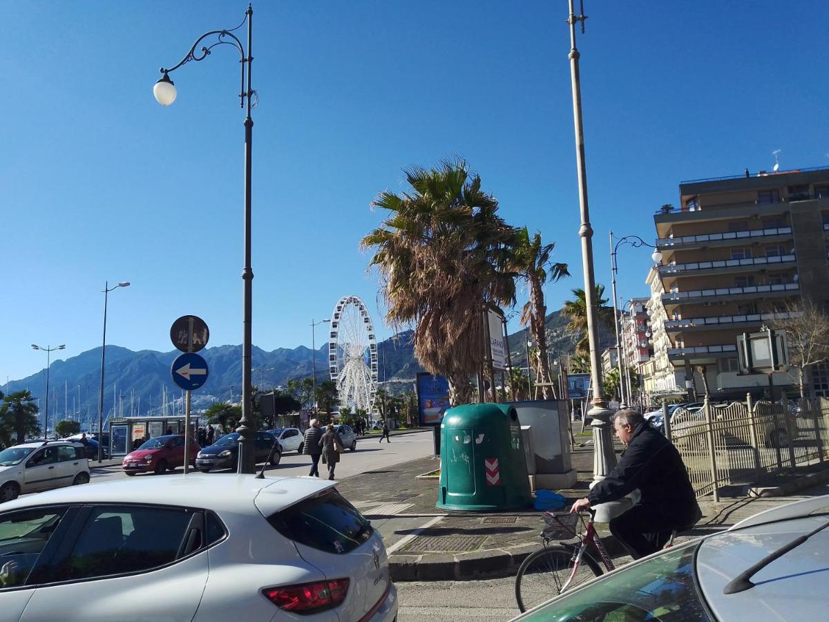 V I P Suites Cielo Stellato On Concordia Sea Salerno Exterior foto