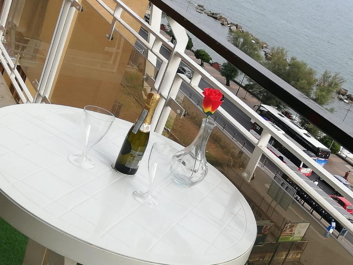 V I P Suites Cielo Stellato On Concordia Sea Salerno Exterior foto